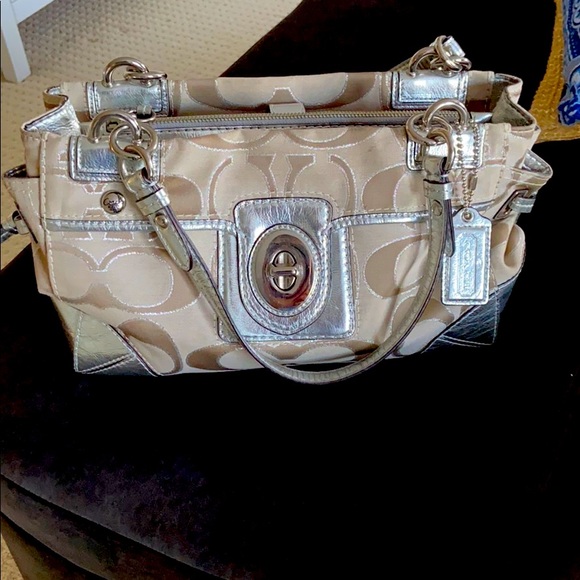 Coach bag - Picture 1 of 3